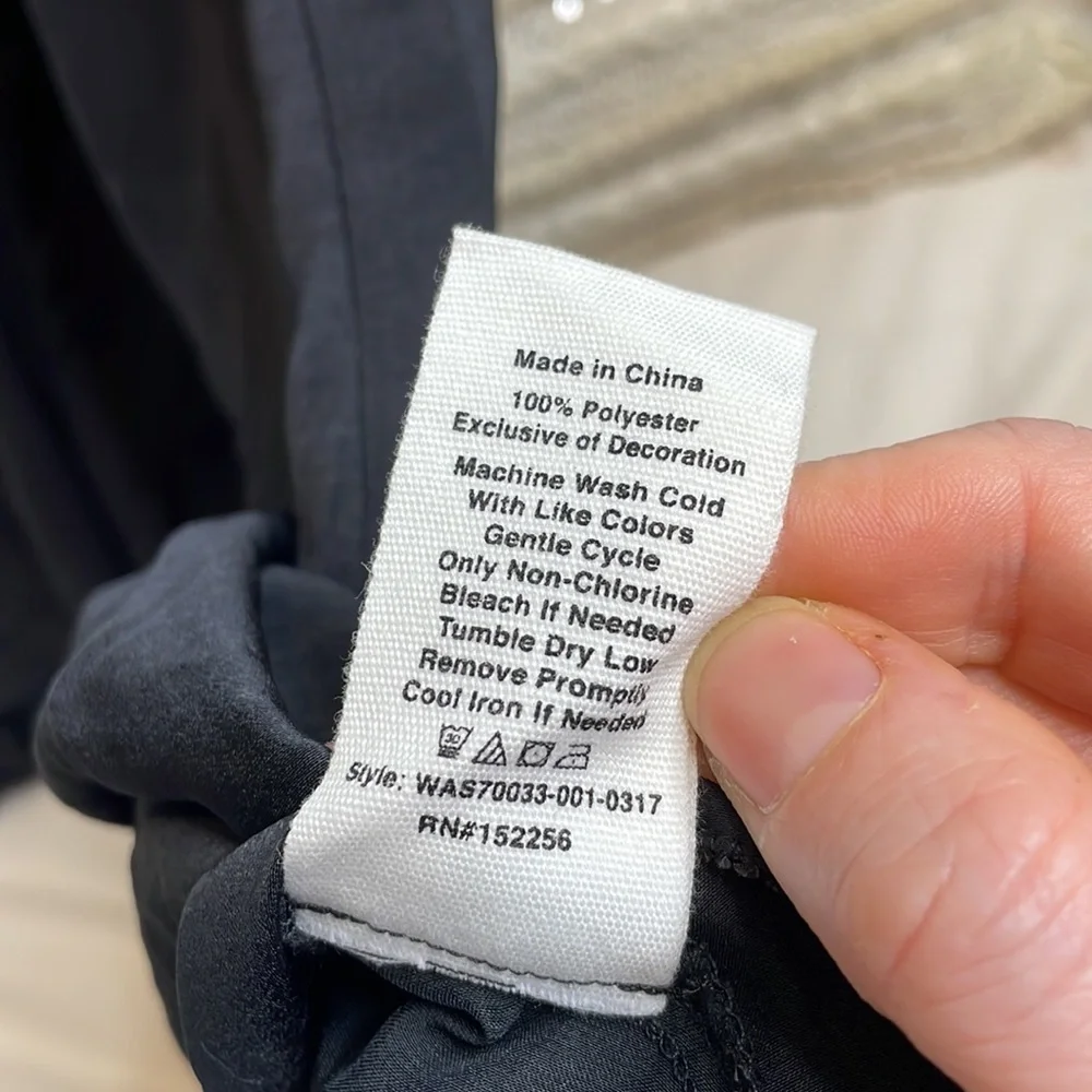 Avec les Filles Joyce Azria surplice flowy silky midi dress - Picture 7 of 7